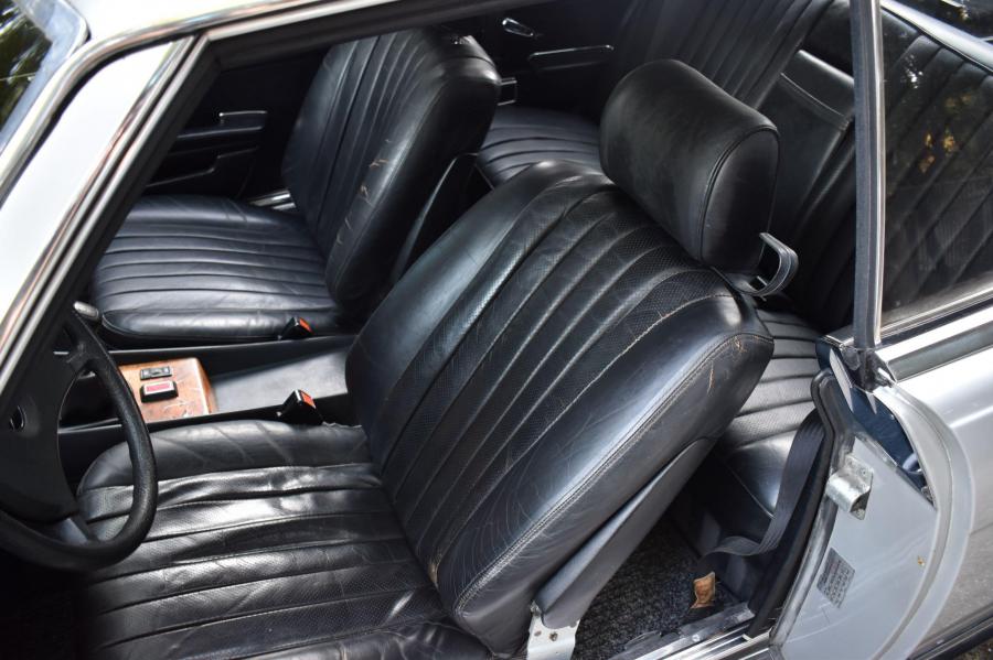 Интерьер Mercedes-Benz 280 SLC (C107) 1980 года  (EU) (фото 65 из 102)